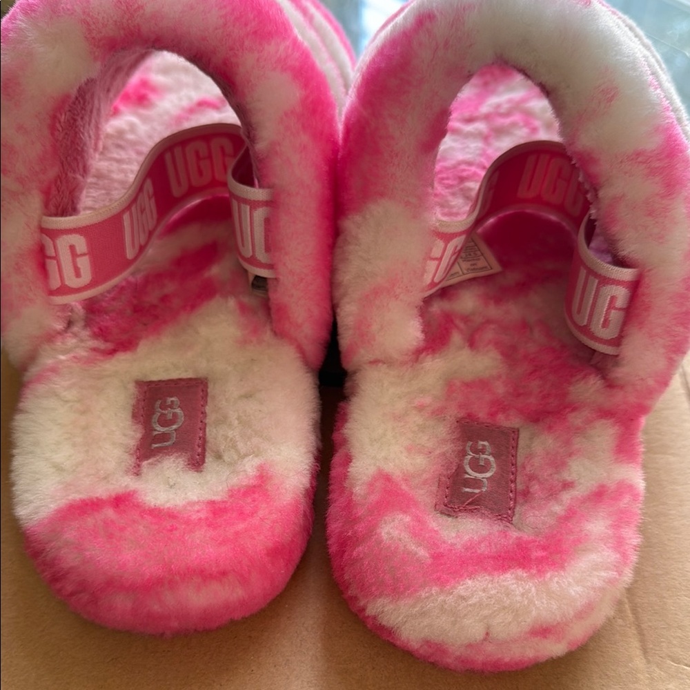 UGG Pink and White Fluffy Slippers (Fluff Yeah) - Picture 5 of 12